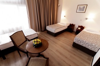 8_ Hotel Slavija Komfort trokrevetna soba